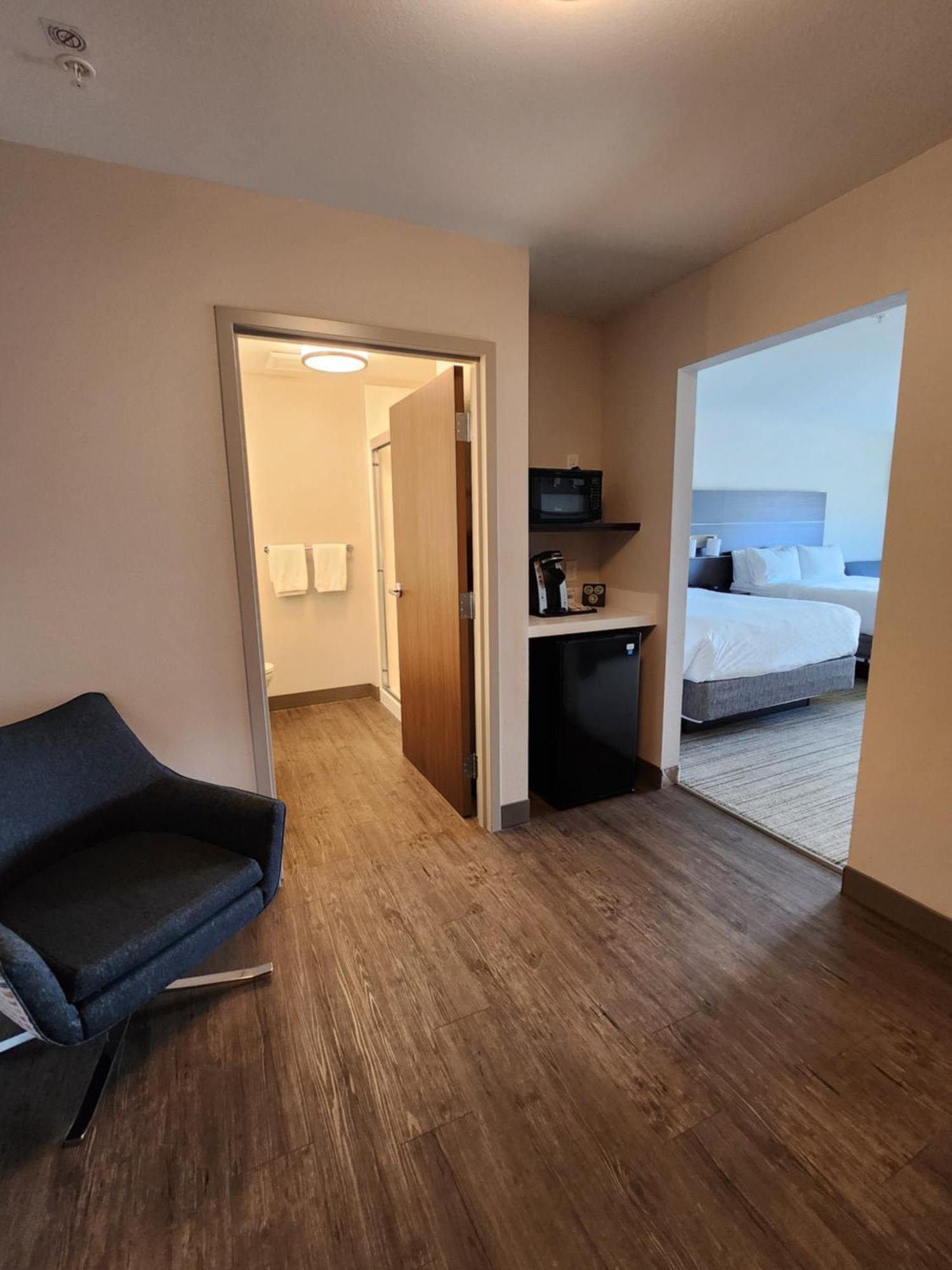 Holiday Inn Express & Suites - Camas By Ihg Экстерьер фото