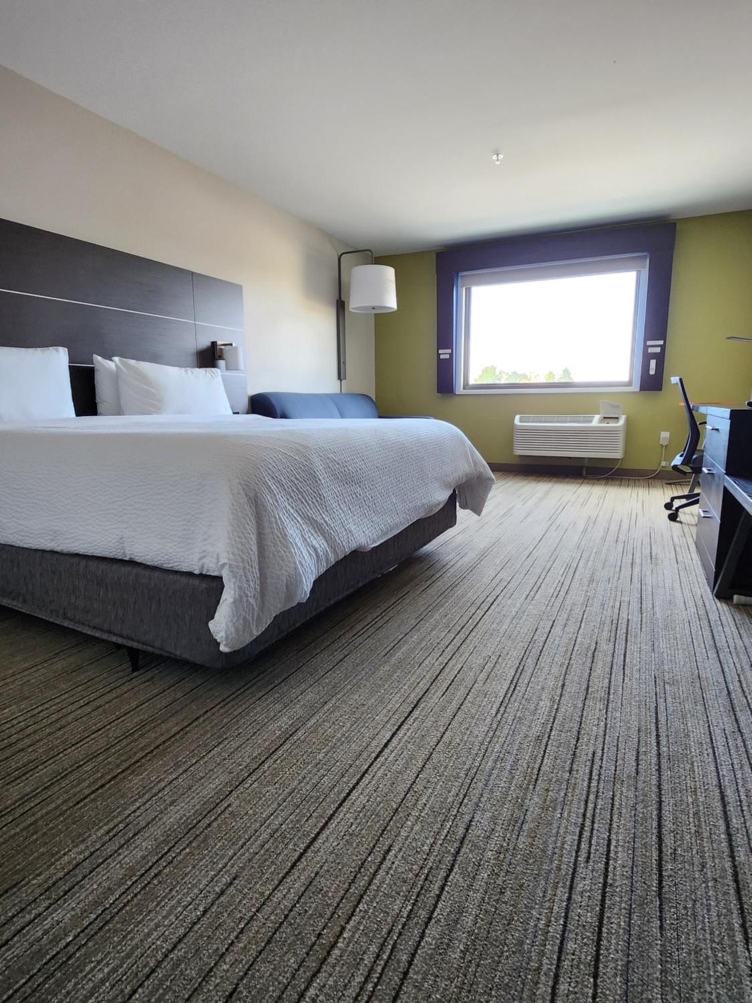 Holiday Inn Express & Suites - Camas By Ihg Экстерьер фото