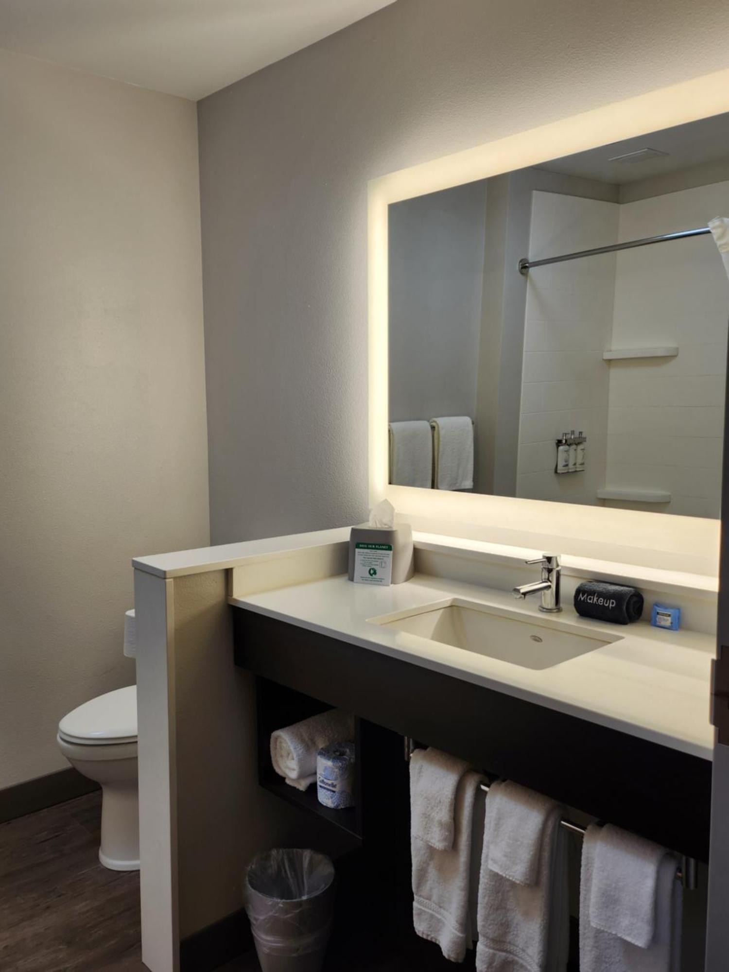 Holiday Inn Express & Suites - Camas By Ihg Экстерьер фото